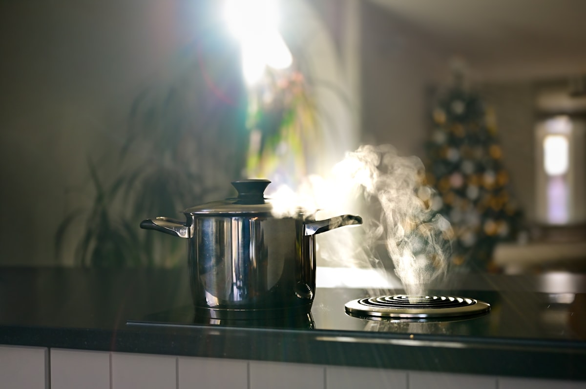Meal planning and prep strategies for busy schedules